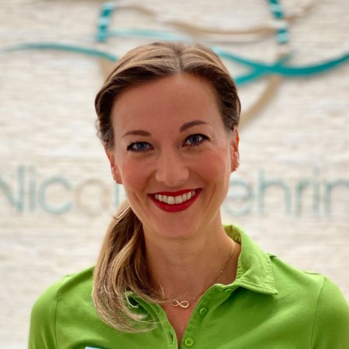 Dr. Nicole Nehring